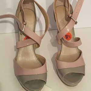 MARC FISHER Open Toe Platform High Pumps Size 9.5